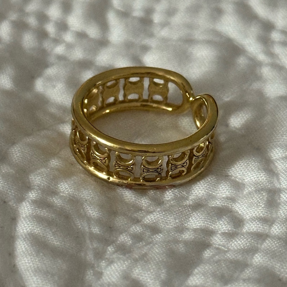 Celine Triomphe Ring - Picture 6 of 13